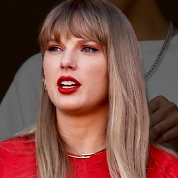 RESTOCKED Yellow Gold-Plated Stainless Steel Nail Collar Designer Style Necklace - Picture 14 of 16